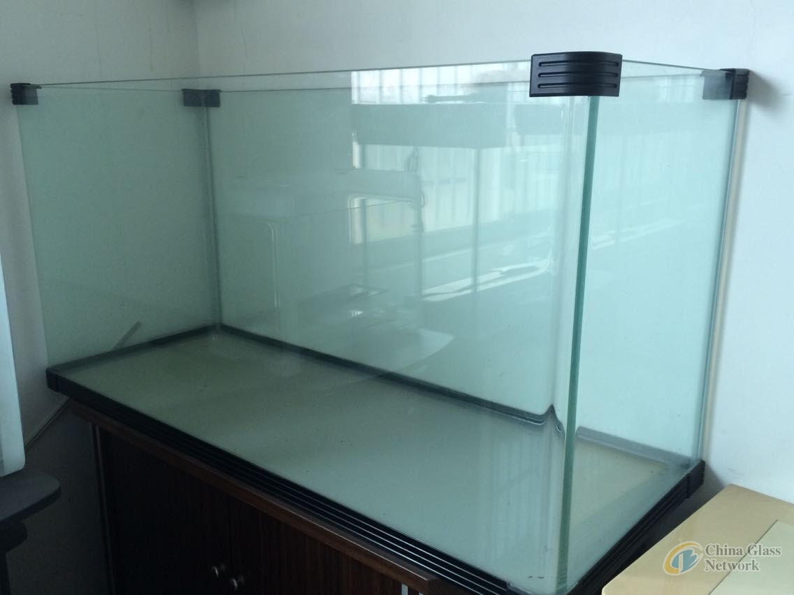 High Quality and Ultra White Glass Fishbowl