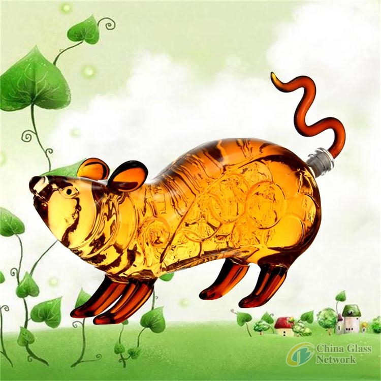 Customize Chinese Zodiac Animal Shaped Mouse Rat Glass Bottle