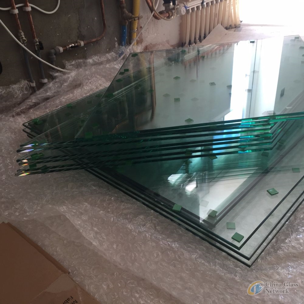 2MM Clear Float Glass Polished Edges (Paper Interleaved)