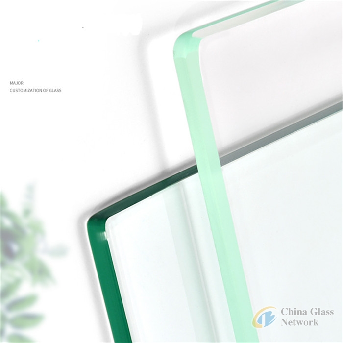 Safety tempered glass for building