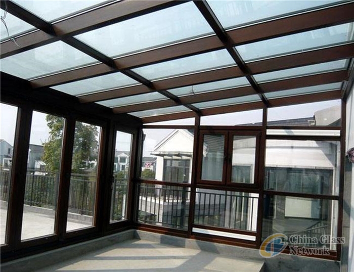 Reflective insulated glass for building greenhouse