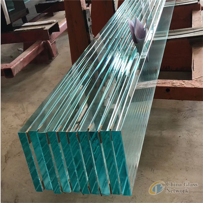 Tempered glass for building