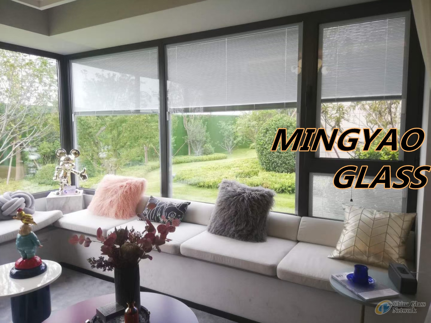 Solar Shade Insulated glass with Inner Blinds