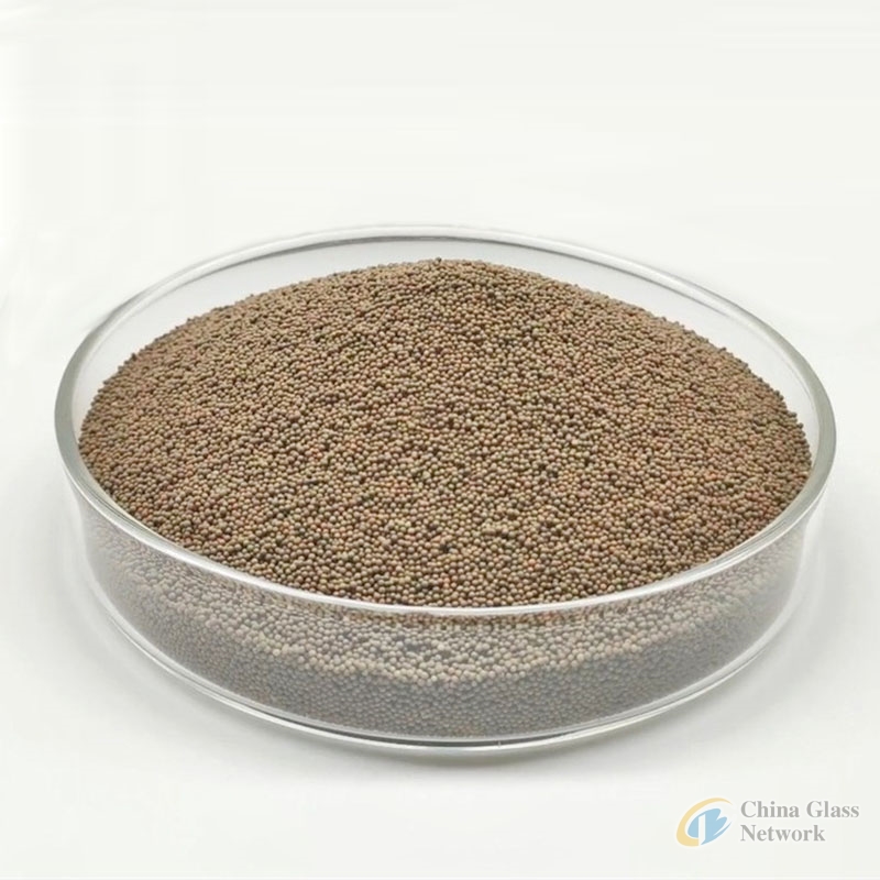 Ceramic sand for blasting glass