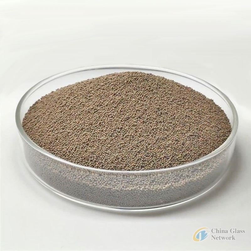 Ceramic sand for blasting glass