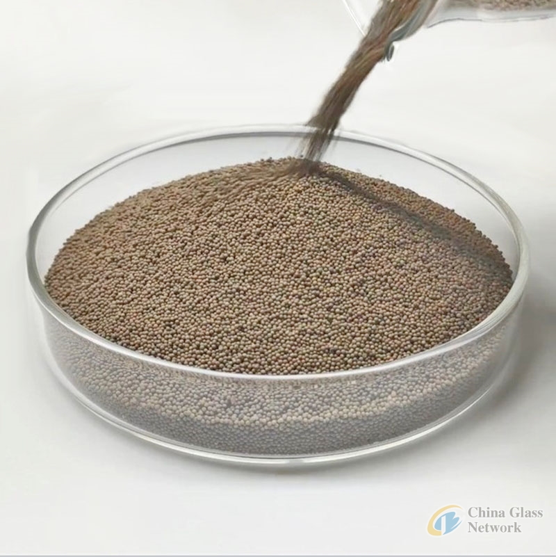 Ceramic sand for blasting glass