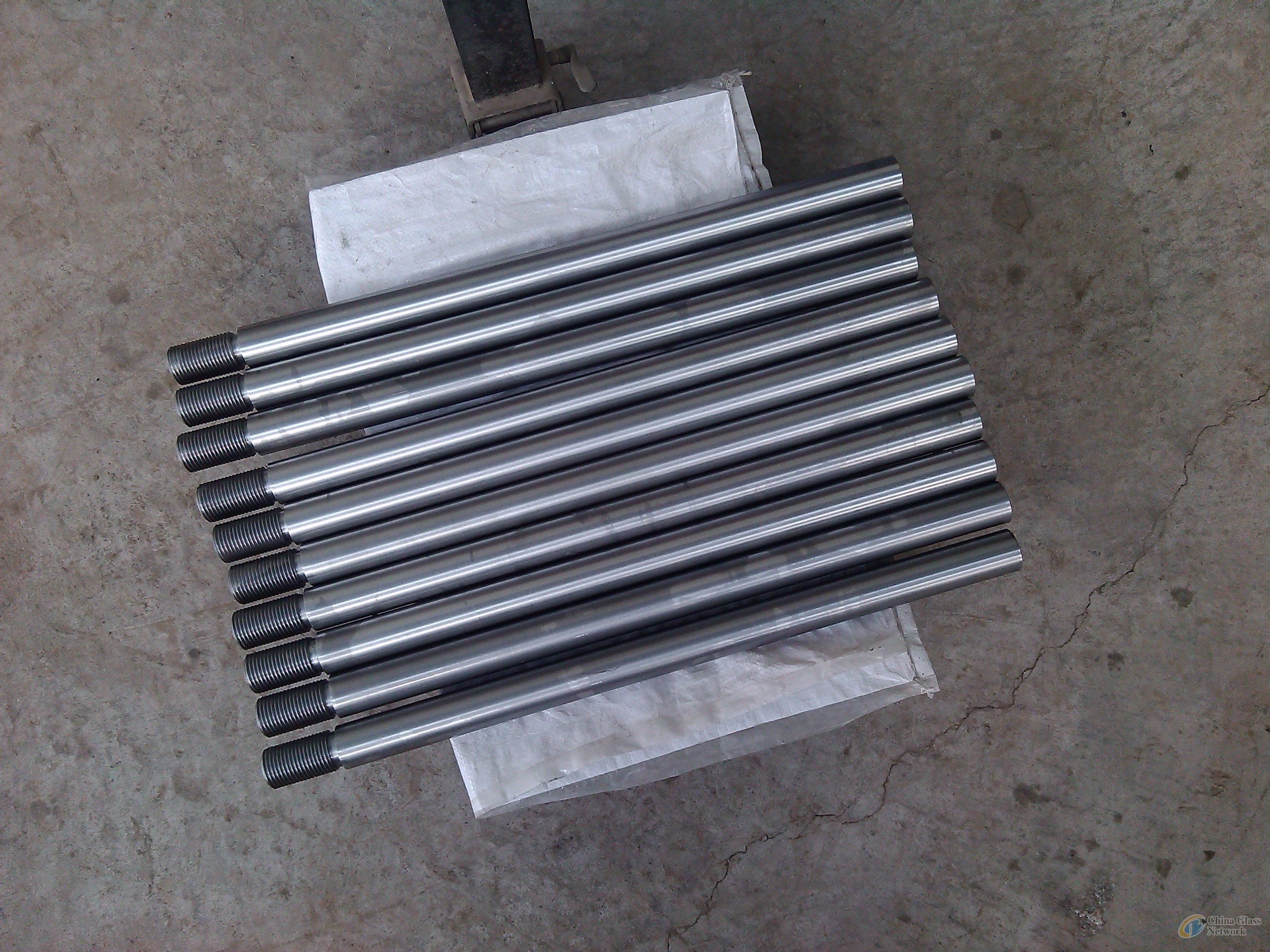 Manufacturering Molybdenum rod Electrode Used in Glass Furnace