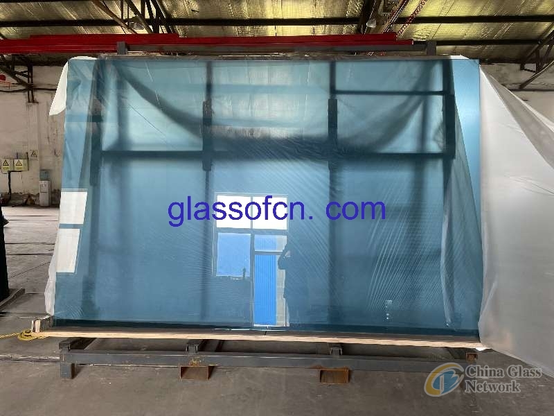 Colored Laminated Glass (F-Green and  Ford Blue PVB)