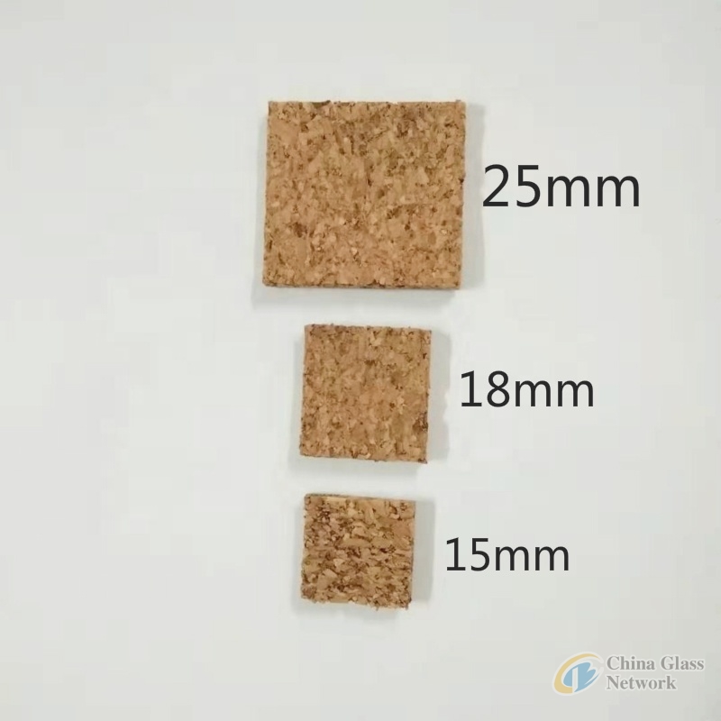 Hot-selling self-adhesive 25*25*3+1MM Cork pad with PVC foam for Glass shipping and packing