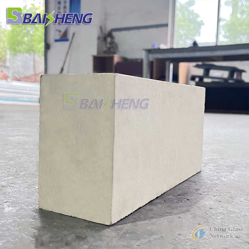 Anti-scouring Sintered zirconium corundum brick for glass kiln