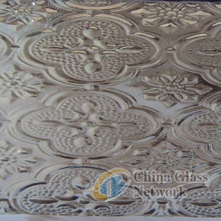 Customized good quality ultra clear pattern glass 4mm flute corrugated pattern glass