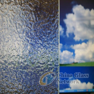 Customized good quality ultra clear pattern glass 4mm flute corrugated pattern glass