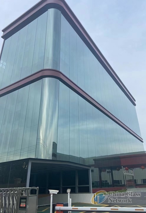 Structural Curved Glass, Over Height, Jumbo size