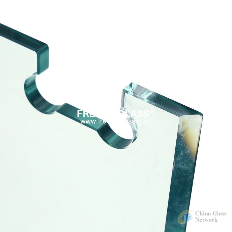 fine polish edge tempered glass with slots and holes