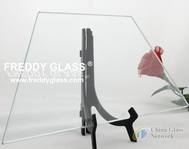 first grade tempered glass with glossy type accessories