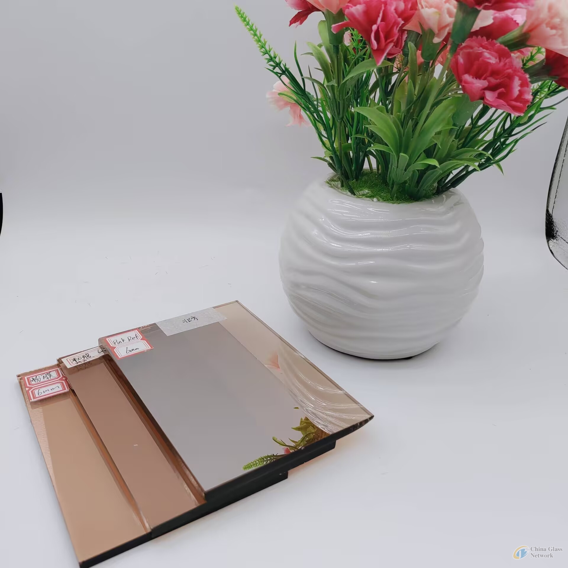 5mm Pink Reflective Glass for Decorative/Furniture/Architecture/Window